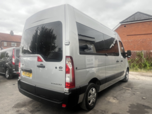 2018 Renault Master 2.3 Fwd Mm33 Dci 110 Business+ Euro 6 in Grey — image 6