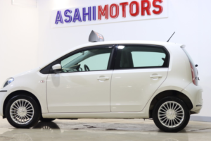 2013 Volkswagen Up! 1.0 Move Up! Asg Euro 5 5dr in White — image 4
