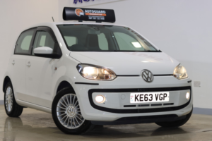 2013 Volkswagen Up! 1.0 Move Up! Asg Euro 5 5dr in White — image 5