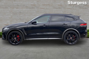 2019 Jaguar F-Pace 5.0 V8 Svr Quickshift AWD Euro 6 (s/s) 5dr in Black — image 4