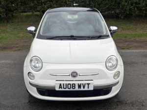 2008 Fiat 500 1.2 500 1.2 Lounge (start Stop) in White — image 3