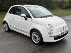 2008 Fiat 500 1.2 500 1.2 Lounge (start Stop) in White — image 4