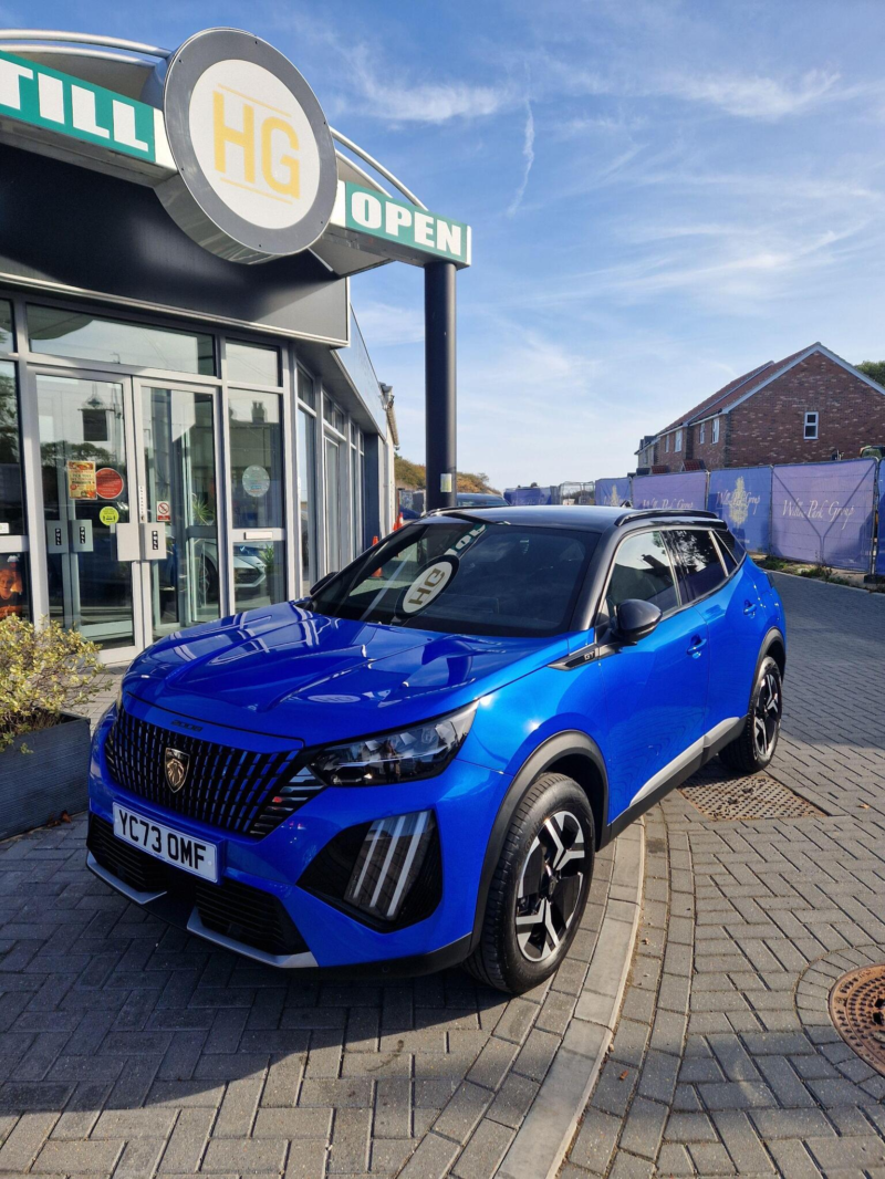 2023 Peugeot 2008 1.2 Puretech Gt Eat Euro 6 (s/s) 5dr in Blue — image 1