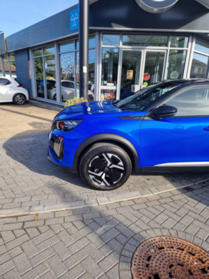 2023 Peugeot 2008 1.2 Puretech Gt Eat Euro 6 (s/s) 5dr in Blue — image 4
