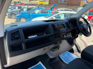 2019 Volkswagen Transporter 2.0 Tsi T30 Startline Fwd Swb Euro 6 (s/s) 5dr in White — image 5