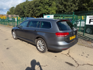 2017 Volkswagen Passat 1.6 Tdi Se Business Estate 5dr Diesel Manual Euro 6 (s/s) (120 Ps) in Grey — image 4