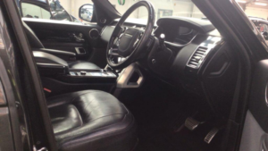 2021 Land Rover Range Rover 3.0 D300 Mhev Westminster Black Auto 4WD Euro 6 (s/s) 5dr in Grey — image 2