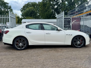 2015 Maserati Ghibli 3.0d V6 Zf Euro 5 (s/s) 4dr in White — image 4