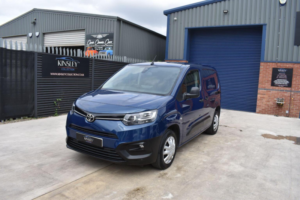 2020 Toyota Proace City 1.5 Bluehdi Icon Short Panel Van Swb Euro 6 (s/s) 5dr in Blue — image 4