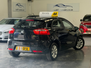 2014 Kia Rio 1.1 Crdi Ecodynamics Vr7 in Black — image 5