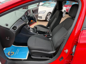 2018 Vauxhall Astra 1.0i Turbo Ecotec Design Euro 6 (s/s) 5dr in Red — image 5
