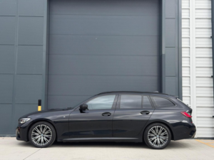 2021 BMW 3 Series 2.0 320i M Sport Touring Auto Euro 6 (s/s) 5dr in Black — image 4