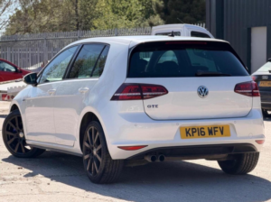 2016 Volkswagen Golf 1.4 Tsi Gte Nav DSG Euro 6 (s/s) 5dr in White — image 3
