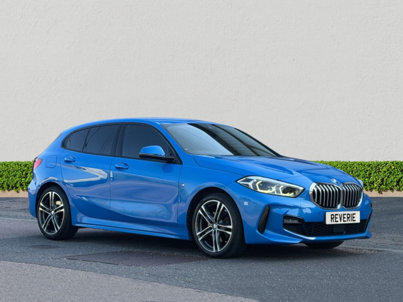 2022 BMW 1 Series 1.5 118i M Sport (lcp) Hatchback 5dr Petrol Dct Euro 6 (s/s) (136 Ps) in Blue — image 1