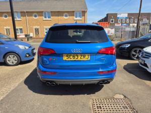 2013 Audi Sq5 3.0 Bitdi V6 SUV 5dr Diesel Tiptronic Quattro Euro 5 (s/s) (313 Ps) in Blue — image 5