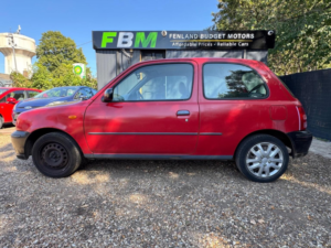 2002 Nissan Micra 1.0 16v S CVT 3dr in Red — image 2