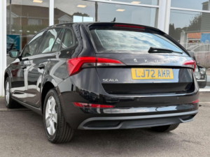 2023 Skoda Scala 1.0 Tsi Se Euro 6 (s/s) 5dr in Black — image 2