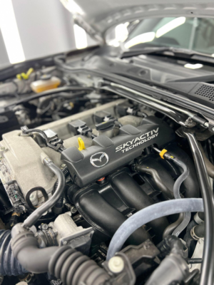 2017 Mazda Mx-5 2.0 Skyactiv-G Sport Nav in Silver — image 6