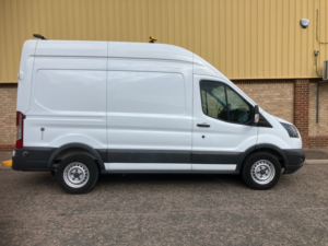 2018 Ford Transit 2.0 350 Ecoblue Panel Van 5dr Diesel Manual Fwd L2 H3 Euro 6 (130 Ps) in White — image 4