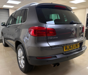 2013 Volkswagen Tiguan 2.0 Tdi Bluemotion Tech Match SUV 5dr Diesel DSG 4WD Euro 5 (s/s) (140 Ps) in Grey — image 3