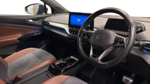 2021 Volkswagen Id.4 Pro Performance 77kwh 1st Edition SUV 5dr Electric Auto (204 Ps) in Blue — image 5