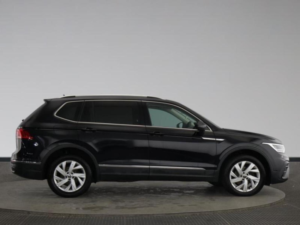 2023 Volkswagen Tiguan Allspace 1.5 Tsi Life DSG Euro 6 (s/s) 5dr in Black — image 3