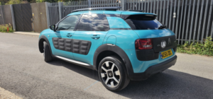 2015 Citroen C4 Cactus 1.6 Bluehdi Flair in Blue — image 5
