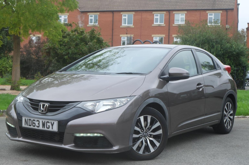 2014 Honda Civic 1.6 I-Dtec Se Euro 5 (s/s) 5dr in Brown — image 1