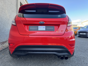 2015 Ford Fiesta 1.0 T Ecoboost Zetec S in Red — image 4