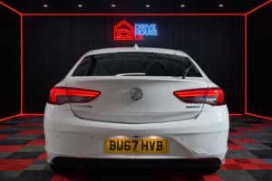2017 Vauxhall Insignia 1.5 I Turbo Sri Vx Line Nav in White — image 6