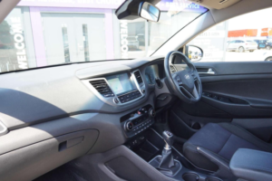 2018 Hyundai Tucson 1.6 Gdi Blue Drive Se Nav Euro 6 (s/s) 5dr in Black — image 3