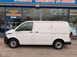 2023 Volkswagen Transporter 2.0 Tdi T32 Startline Panel Van 5dr Diesel Manual Fwd Swb Euro 6 110 Ps in White — image 4