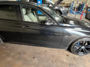 2015 BMW 3 Series 2.0 320d M Sport Touring Auto Euro 5 (s/s) 5dr in Black — image 4