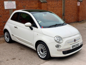 2011 Fiat 500 0.9 Twinair Lounge Euro 5 (s/s) 3dr in White — image 2