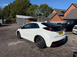 2016 Honda Civic 1.6 I-Dtec Se Plus (navi) Euro 5 (s/s) 5dr in White — image 3