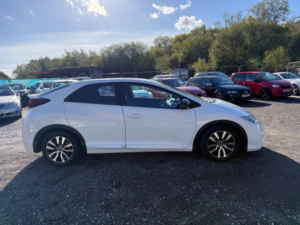 2016 Honda Civic 1.6 I-Dtec Se Plus (navi) Euro 5 (s/s) 5dr in White — image 6