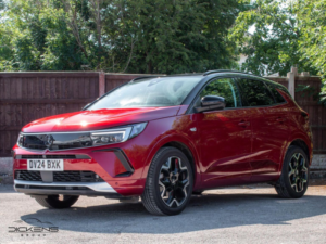 2024 Vauxhall Grandland 1.2 Turbo Ultimate Euro 6 (s/s) 5dr in Red — image 3