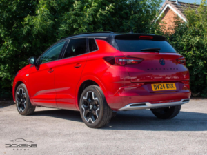 2024 Vauxhall Grandland 1.2 Turbo Ultimate Euro 6 (s/s) 5dr in Red — image 5