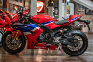 2026 Honda Cbr1000rr-R Fireblade Sp *dean Harrison - No 9 Of 12 Produced Worldwide* in Red — image 3