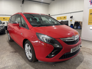 2016 Vauxhall Zafira Tourer 1.4 I Turbo Sri in Red — image 6
