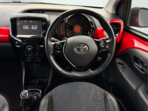 2016 Toyota Aygo 1.0 Vvt-I X-Pression Euro 6 5dr in Red — image 5