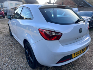 2013 SEAT Ibiza 1.6 Tdi Cr Fr in White — image 5