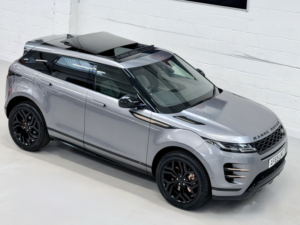 2019 Land Rover Range Rover Evoque 2.0 D180 R-Dynamic Se in Grey — image 3