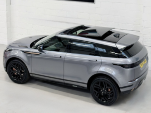 2019 Land Rover Range Rover Evoque 2.0 D180 R-Dynamic Se in Grey — image 6