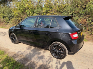 2017 Skoda Fabia 1.0 Tsi Monte Carlo Euro 6 (s/s) 5dr in Black — image 4