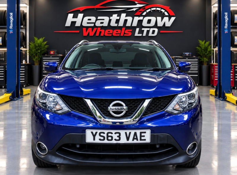 2014 Nissan Qashqai 1.2 Dig-T Acenta Premium 2WD Euro 5 (s/s) 5dr in Blue — image 1