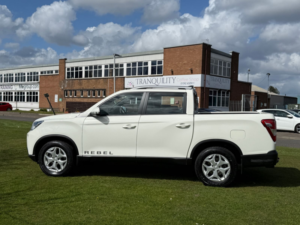 2025 Kgm Musso 2.2d Rebel Pickup Double Cab 4dr Diesel Auto 4WD Euro 6 (202 Ps) in White — image 5