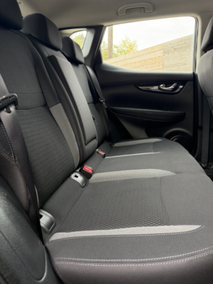 2019 Nissan Qashqai 1.5 Dci Acenta Premium in Black — image 6
