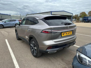 2024 MG MG Hs 1.5 T-Gdi Trophy Dct Euro 6 (s/s) 5dr in Silver — image 5