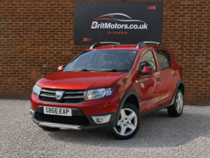 2016 Dacia Sandero Stepway 0.9 Stepway Laureate Tce 90 in Red — image 4
